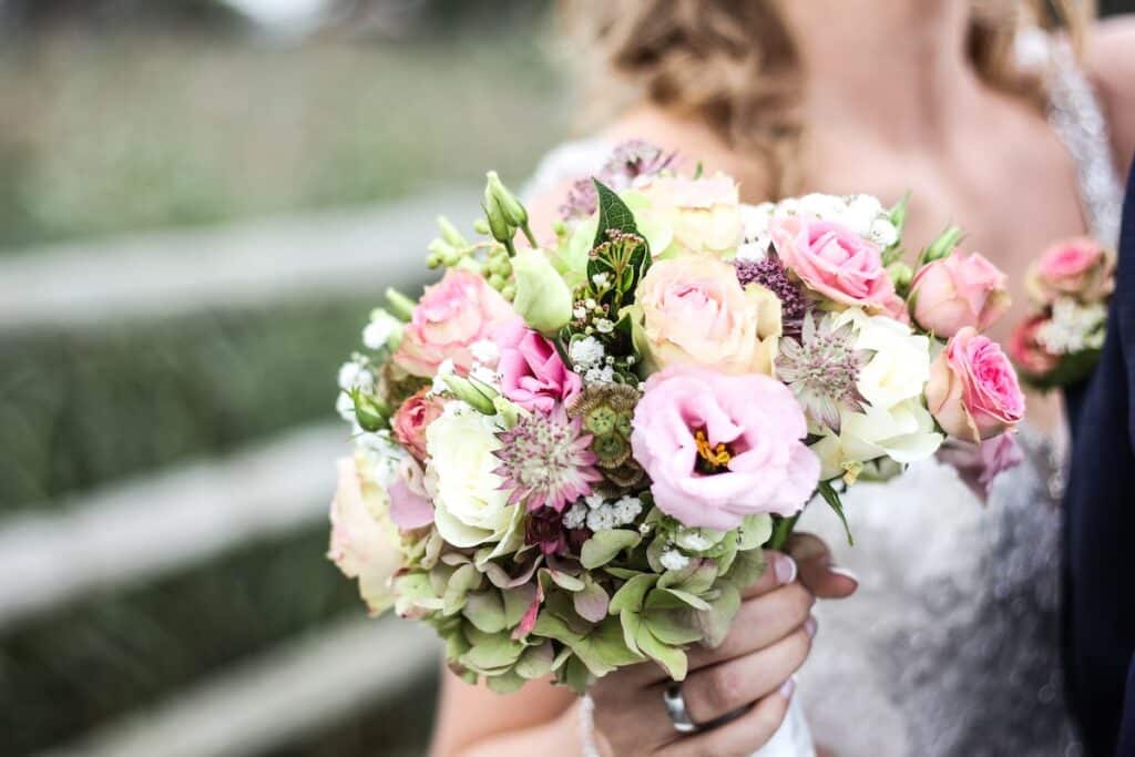 5 fleurs populaires mariage