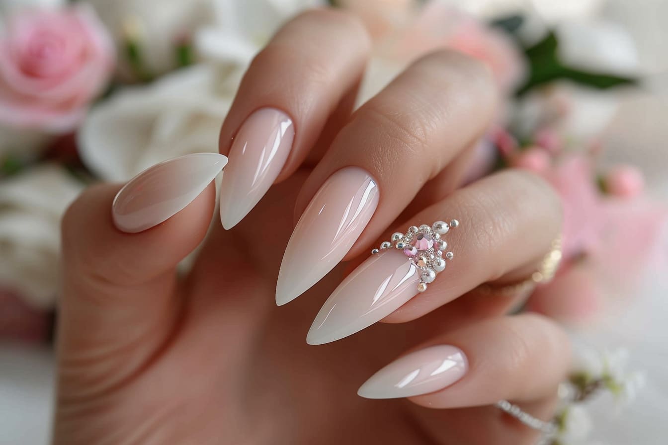 Formes et longueurs populaires pour les ongles de mariée